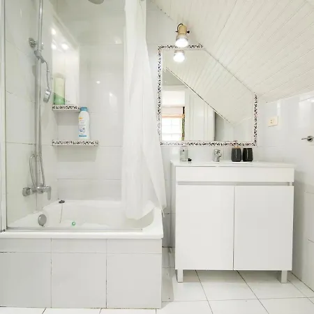 Little House アパート *